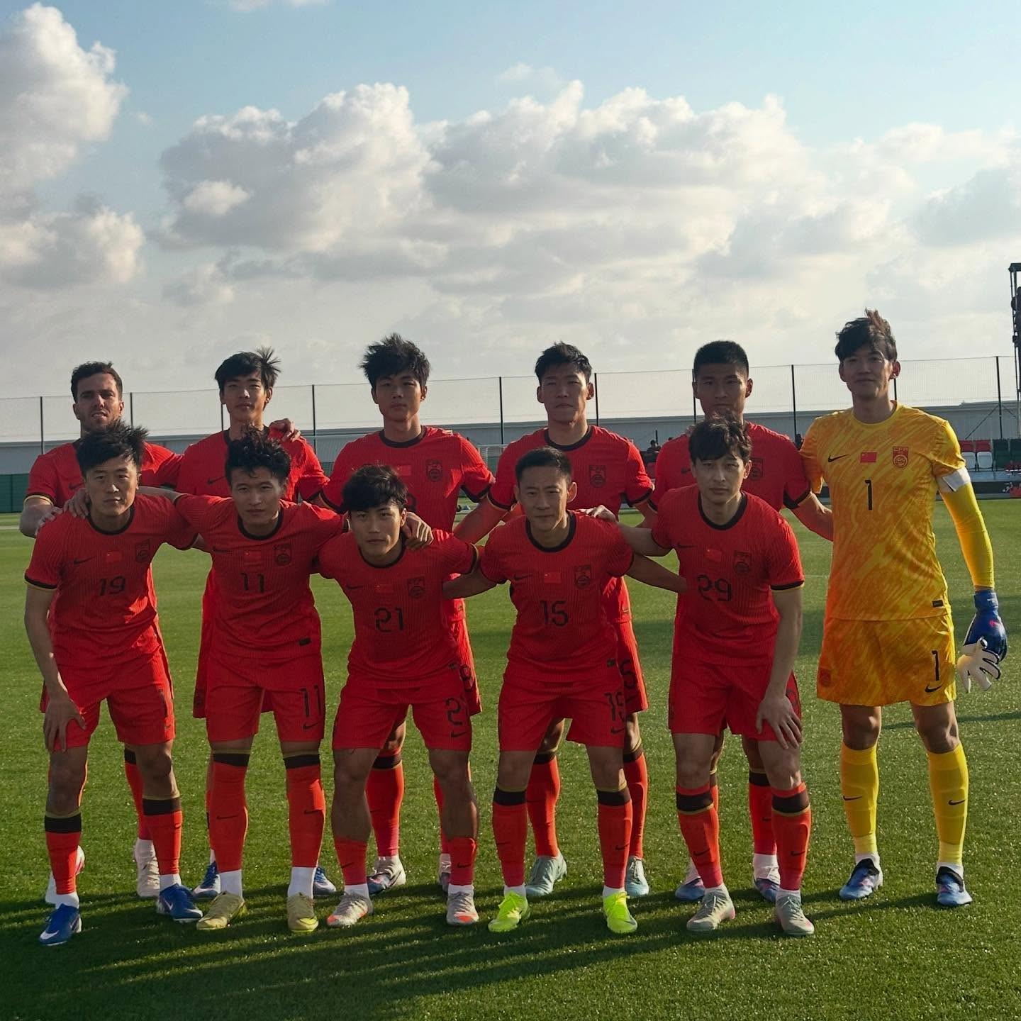 乐鱼体育官方网站-马德兴：国足比赛用三套阵容是尝试新战术，也是为了球队公平